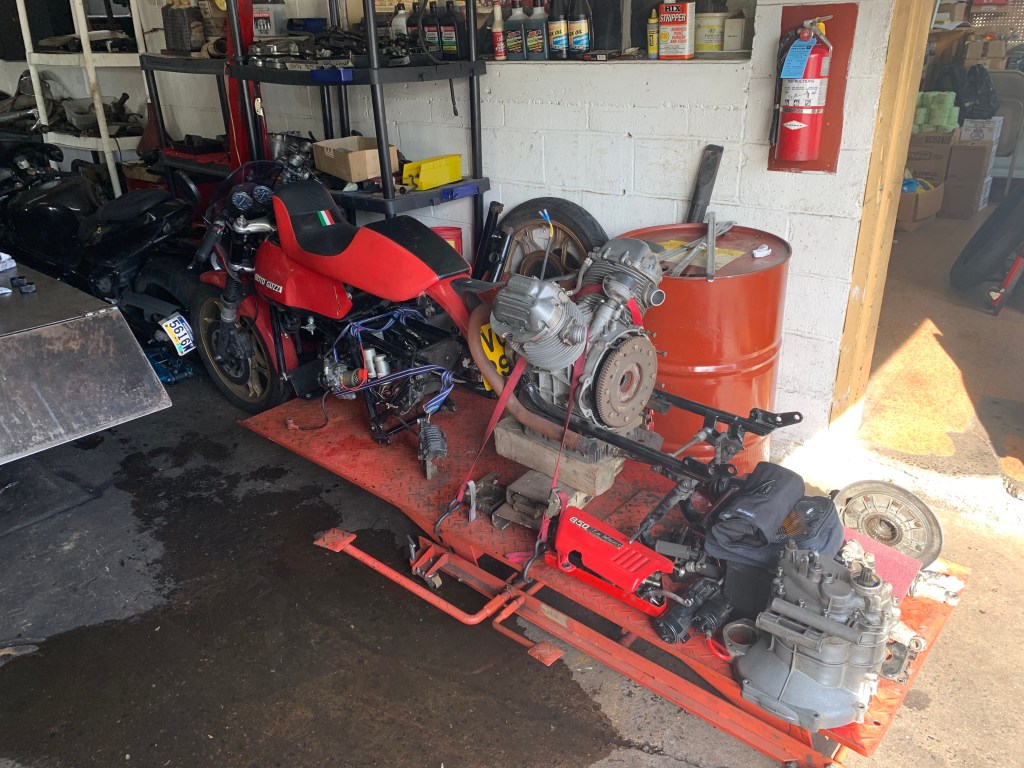 Is it towing that lift?